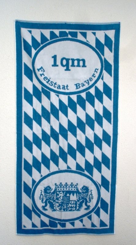 Handtuch, Bayern, Aufschrift 1 qm Freistaat Bayern - Größe 72 x 148 cm.