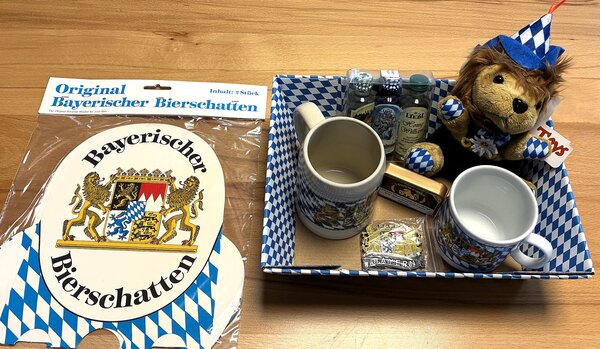 Bayerische Geschenkbox Raute weißblau, Set 8 teilig