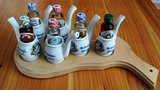 Schnapsbrettl mit 6 Schnapspfeifen.